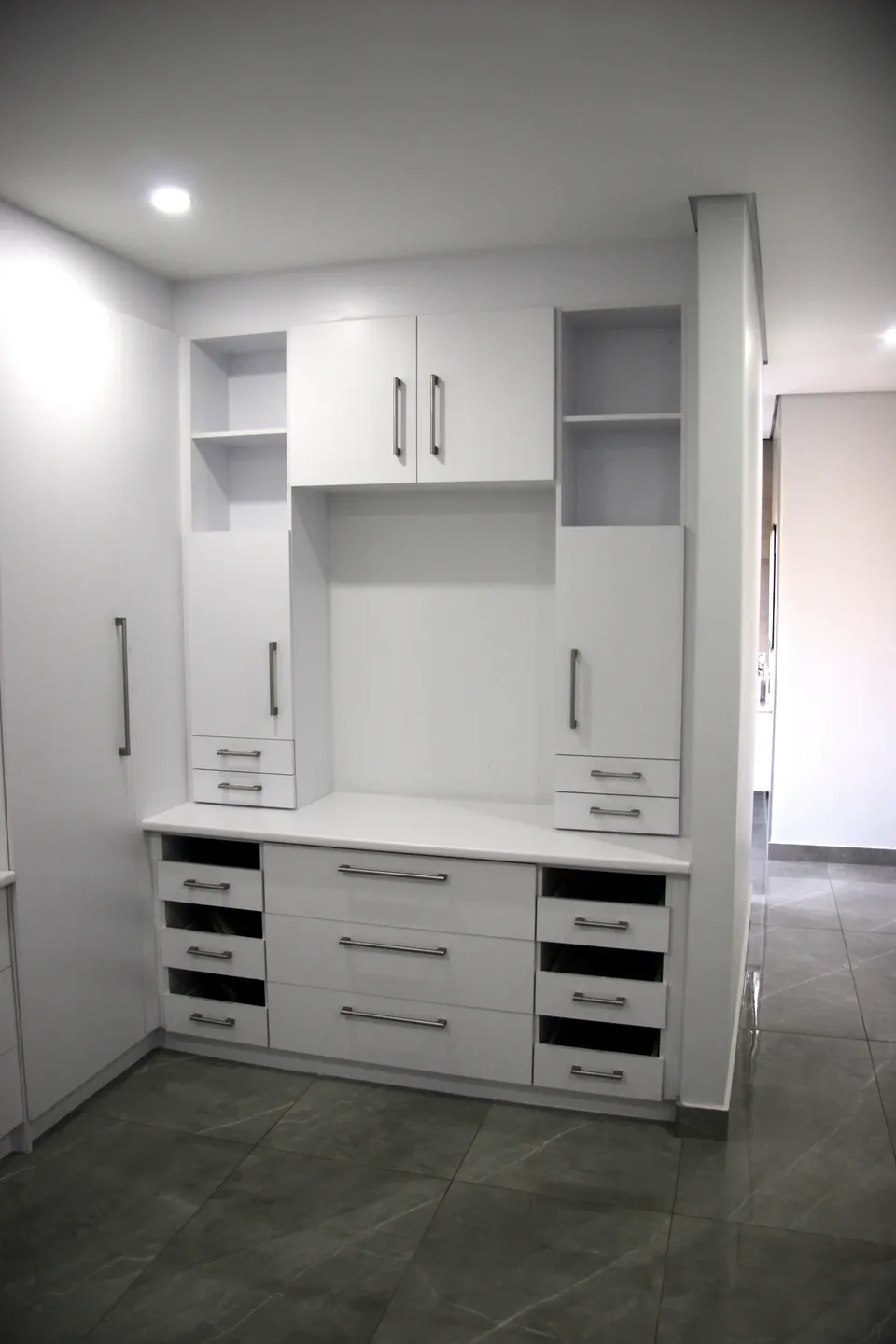 Dressing unit with open shelving and drawers