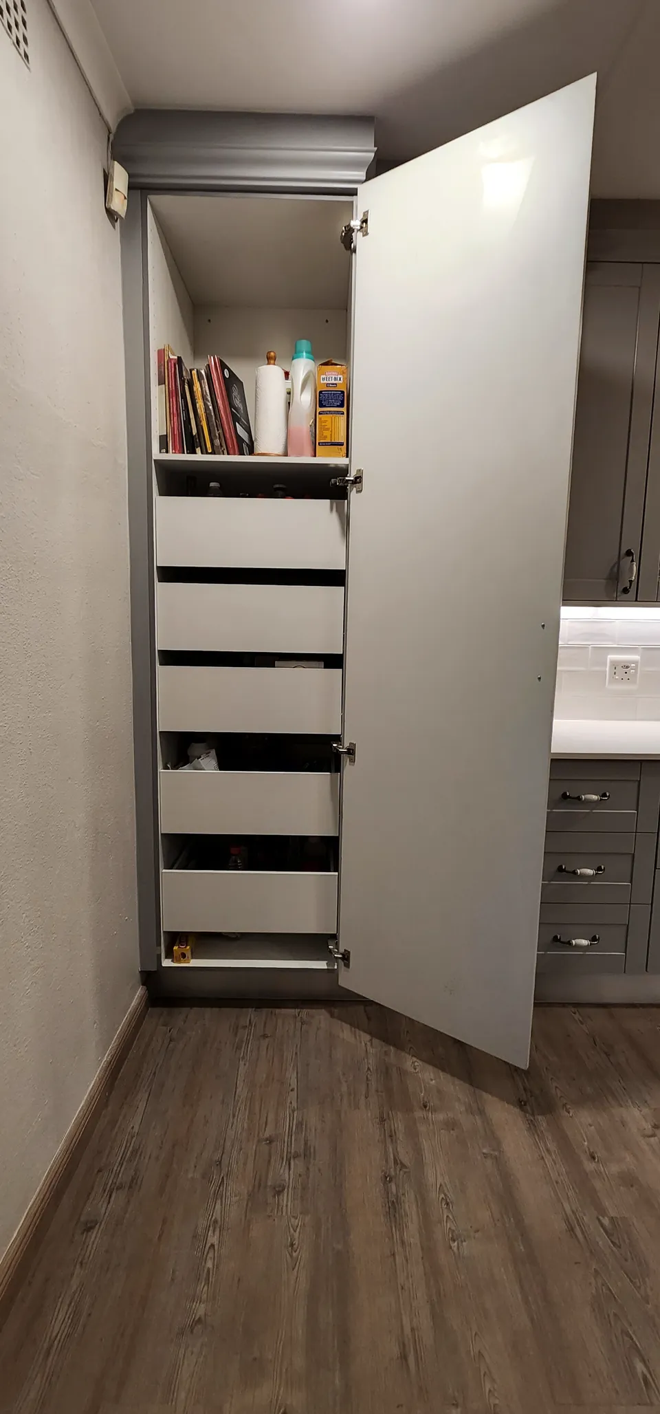 Tall pantry with internal drawers